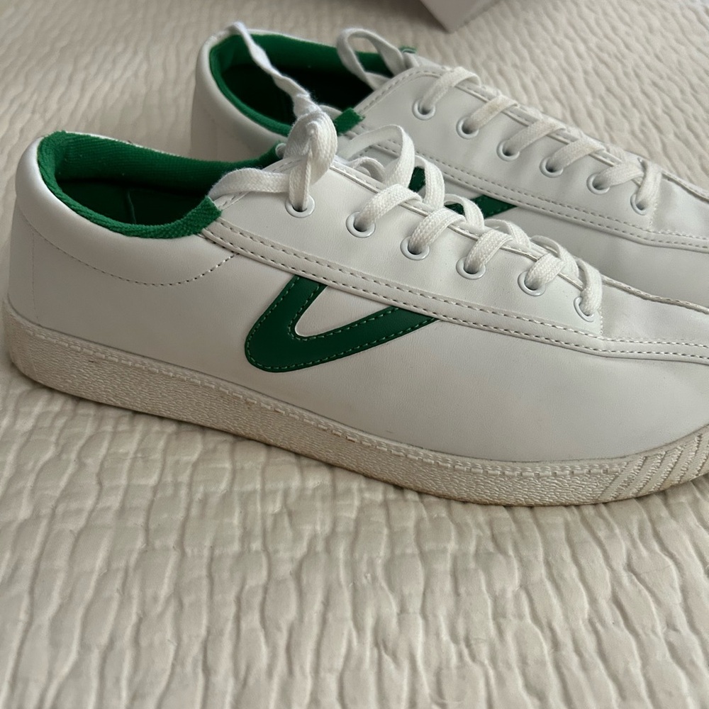 Tretorn White Sneakers with Green Detail